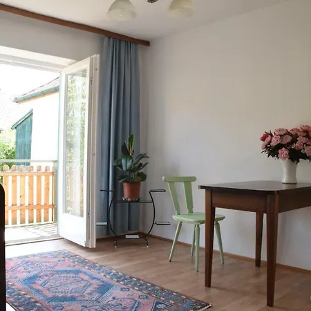 Vintage-ferienwohnung Fuer 2 Apartment Schoerfling